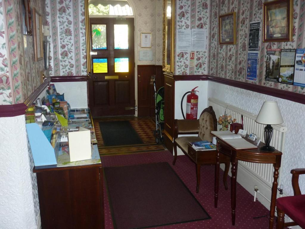 Ashwood Grange Bed & Breakfast Torquay Exterior photo