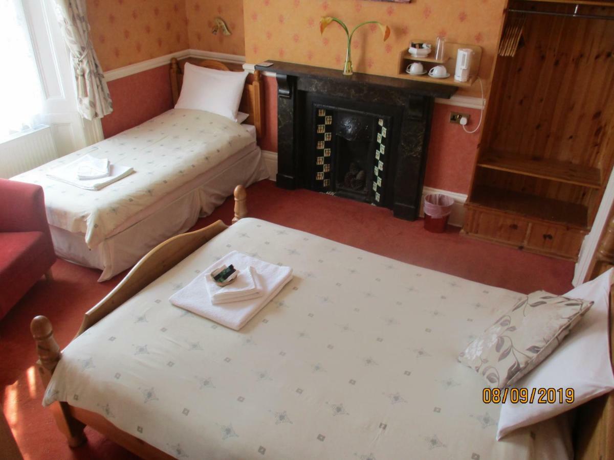 Ashwood Grange Bed & Breakfast Torquay Exterior photo